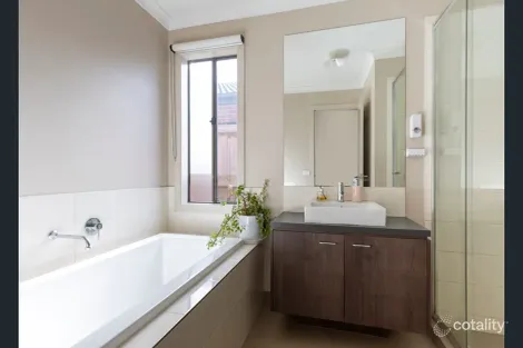 Property photo of 21 Greenvale Avenue Wallan VIC 3756