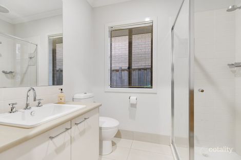 Property photo of 21 Warrego Circuit Sandhurst VIC 3977