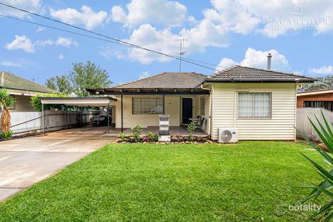 14 Manoora Ave, Mount Austin, NSW 2650