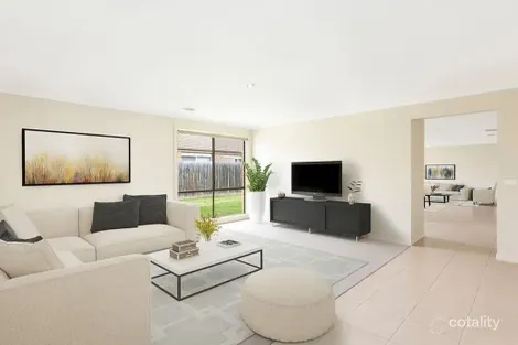Property photo of 16 Hayes Court Pakenham VIC 3810