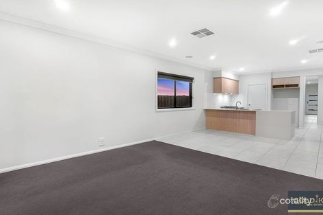 Property photo of 49 Queensbridge Avenue Tarneit VIC 3029