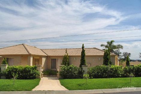 Property photo of 4 Dapto Close Prestons NSW 2170