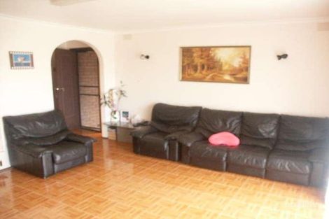 Property photo of 42 Pottenger Way St Albans VIC 3021