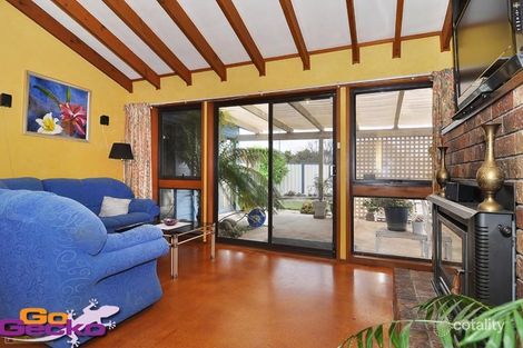 Property photo of 2 Devanny Place Richardson ACT 2905