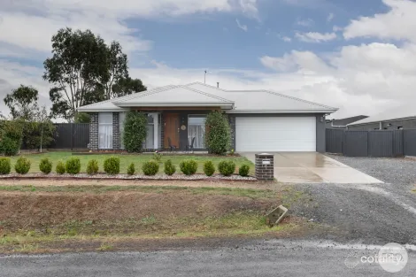 1 Furness Dr, Cardigan, VIC 3352