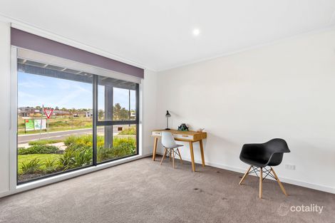 Property photo of 22 King Drive Hillside VIC 3037