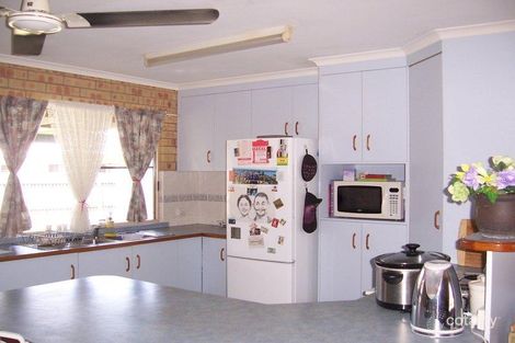 Property photo of 27 Waratah Street Beaconsfield QLD 4740