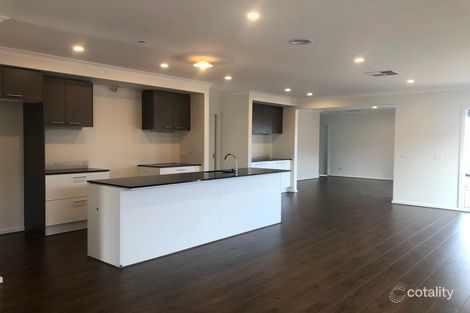 Property photo of 3 Lucknow Drive Beveridge VIC 3753