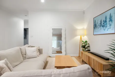 Property photo of 17 York Street Morningside QLD 4170