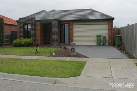 Property photo of 4 Vaughan Court Pakenham VIC 3810