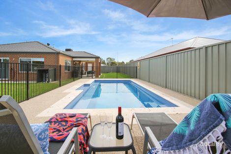 Property photo of 110 Cambridge Drive Thurgoona NSW 2640