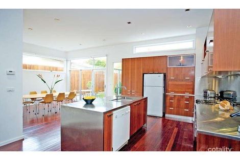 Property photo of 31 Longmore Street St Kilda West VIC 3182