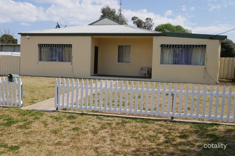 5 Coonong Ave, Yanco, NSW 2703