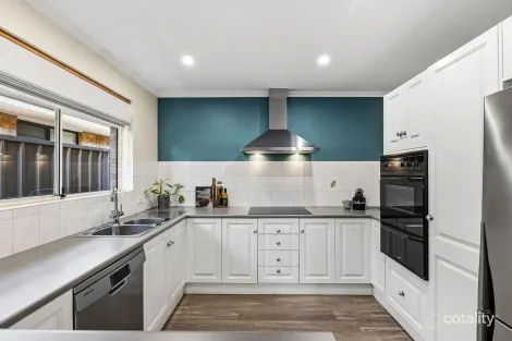 Property photo of 2/12 Howell Place Wynn Vale SA 5127