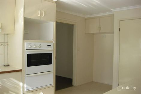 Property photo of 50 Sandfield Drive Carrum Downs VIC 3201