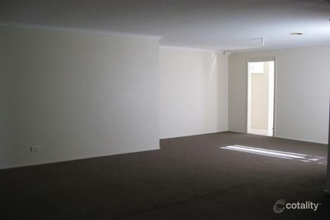 Property photo of 50 Sandfield Drive Carrum Downs VIC 3201