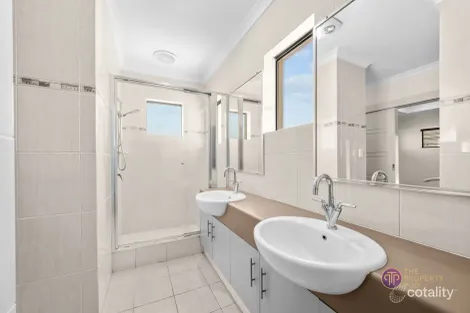 Property photo of 10 Ambleside Way Canning Vale WA 6155