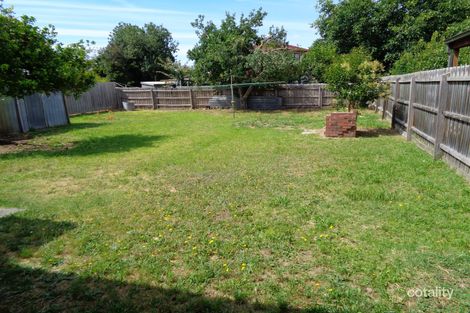 Property photo of 16 Charles Avenue Springvale VIC 3171