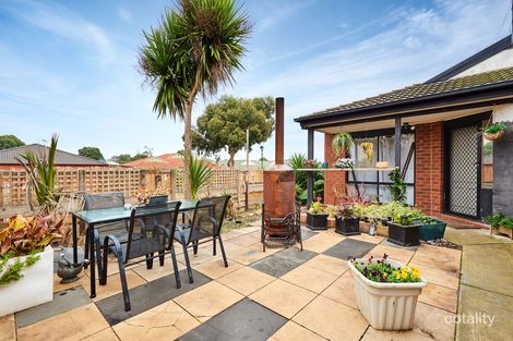 Property photo of 9 Szer Way Carrum Downs VIC 3201