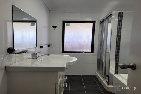 Property photo of 5 Basingstoke Place Hebersham NSW 2770