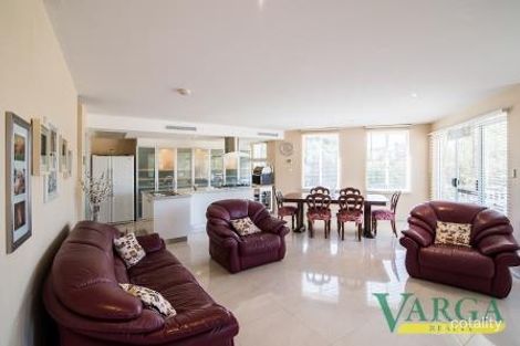 Property photo of 4 Waterway Crescent Ascot WA 6104