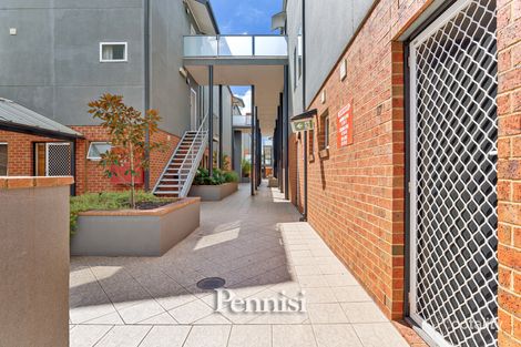 Property photo of 17/2 Newmarket Way Flemington VIC 3031