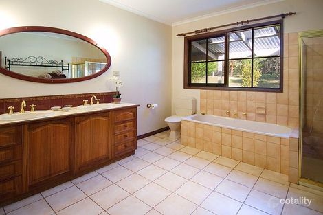 Property photo of 92 Hoburd Drive Woodend VIC 3442
