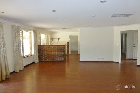 Property photo of 21 Kelvin Road Wattle Grove WA 6107
