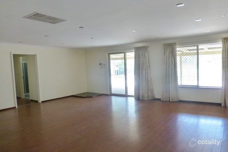 Property photo of 21 Kelvin Road Wattle Grove WA 6107