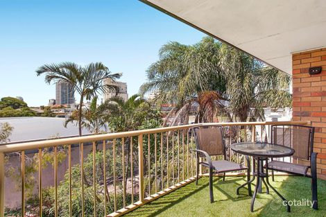 13/35-37 Huth St, Labrador, QLD 4215