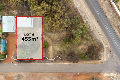 Property photo of 2 Thorn Street York WA 6302