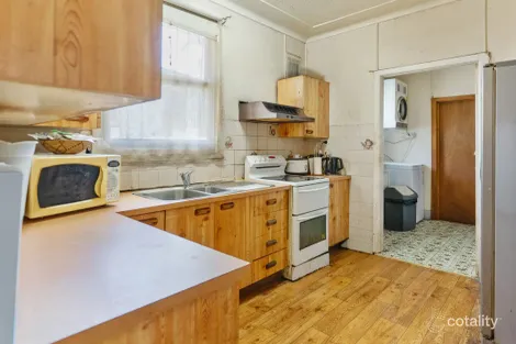 Property photo of 36 Lawrence Street Peakhurst NSW 2210