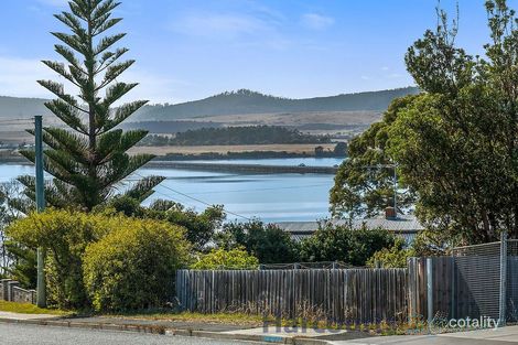Property photo of 16 Suncrest Street Midway Point TAS 7171