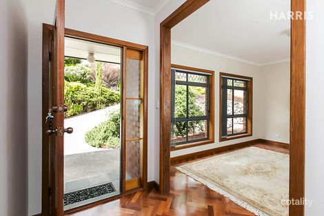 Property photo of 11 Humber Court Happy Valley SA 5159