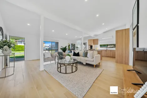Property photo of 15 Glendevon Crescent Mount Warren Park QLD 4207
