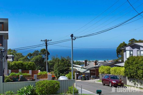 Property photo of 11 Seaview Terrace Thirroul NSW 2515