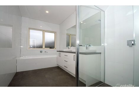 Property photo of 53 William Road Carrum Downs VIC 3201