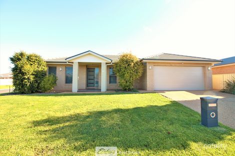 17 Gillmartin Dr, Griffith, NSW 2680