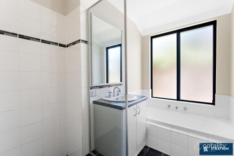 Property photo of 17 Edsell Entrance Brookdale WA 6112