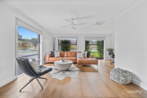 Property photo of 14 Chalcot Drive Endeavour Hills VIC 3802