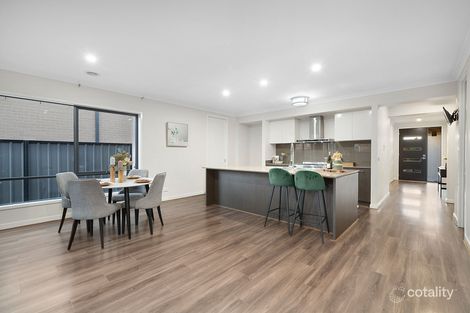 Property photo of 31 Trillium Boulevard Cranbourne North VIC 3977