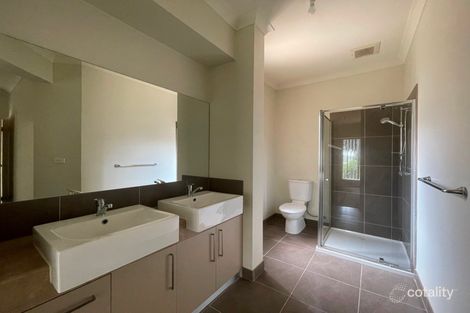 Property photo of 32 Tristania Drive Point Cook VIC 3030