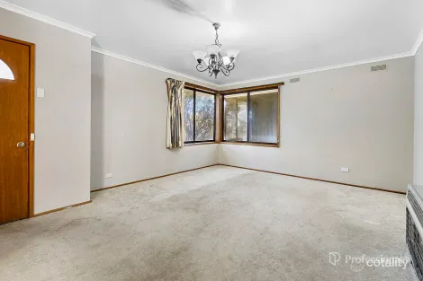Property photo of 8 Dundas Road Maryborough VIC 3465