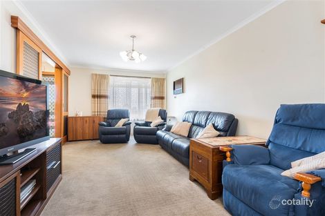 Property photo of 10 Piccadilly Close Bell Post Hill VIC 3215