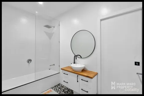 Property photo of 11 Moolabin Crescent Yeerongpilly QLD 4105