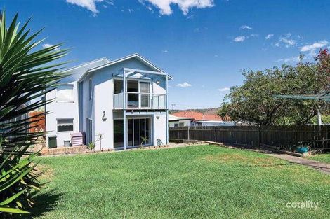 Property photo of 20 Austin Avenue North Curl Curl NSW 2099