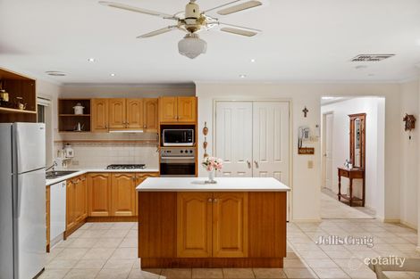 Property photo of 5 Kirkford Drive Mooroolbark VIC 3138