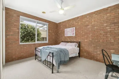 Property photo of 10 Delta Court Werribee VIC 3030