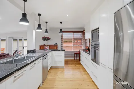 Property photo of 11 Beatham Place Milperra NSW 2214