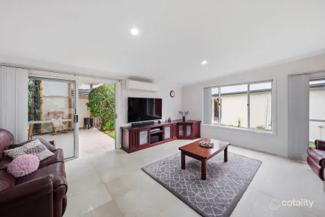 Property photo of 11 Beatham Place Milperra NSW 2214